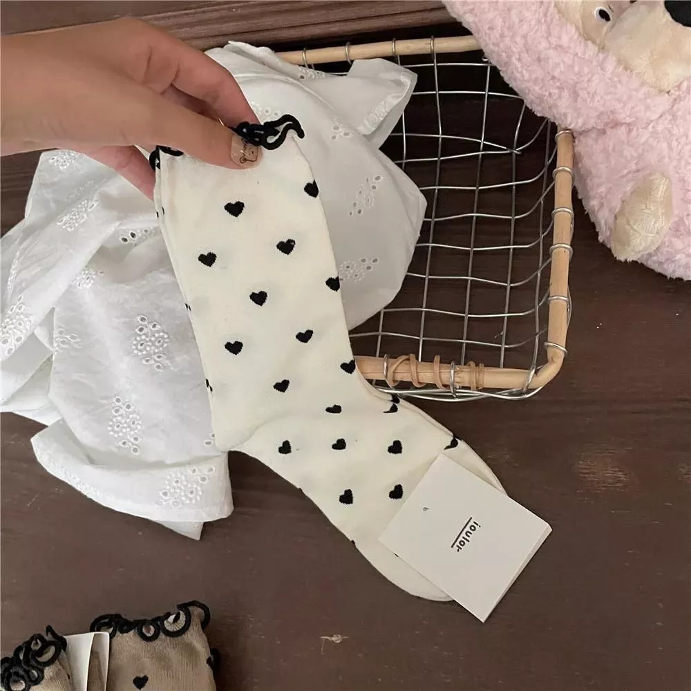 New Heart Print Socks Women Lolita Sweet Girls Kawaii Cute Ruffles Socks Japanese Style Autumn Winter Vintage Cotton Long Socks New Heart Print Socks Women Lolita Sweet Girls Kawaii Cute Ruffles Socks Japanese Style Autumn Winter Vintage Cotton Long Socks